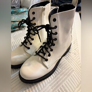 Time and Tru women's combat boots